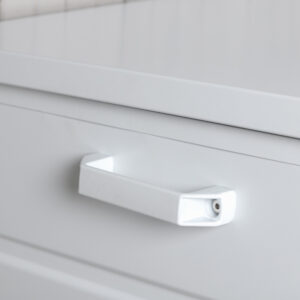 Elsa – Coffre à coussins – Blanc – 60 x 60 x 130 cm