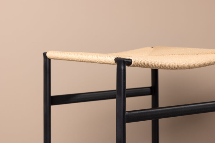 Polly – Chaise de bar – Noir, Naturel – 40 x 66 x 45 cm