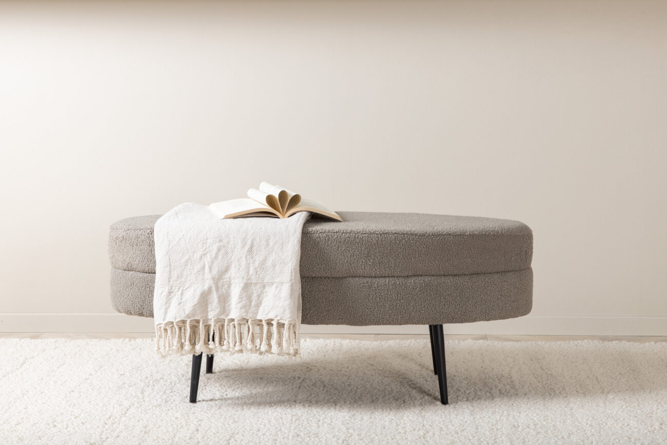 Otto – Ottoman – Noir, Grège – 40 x 41 x 100 cm