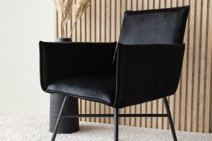 Petra – Chaise de salle à manger – Noir – 60 x 87 x 57 cm