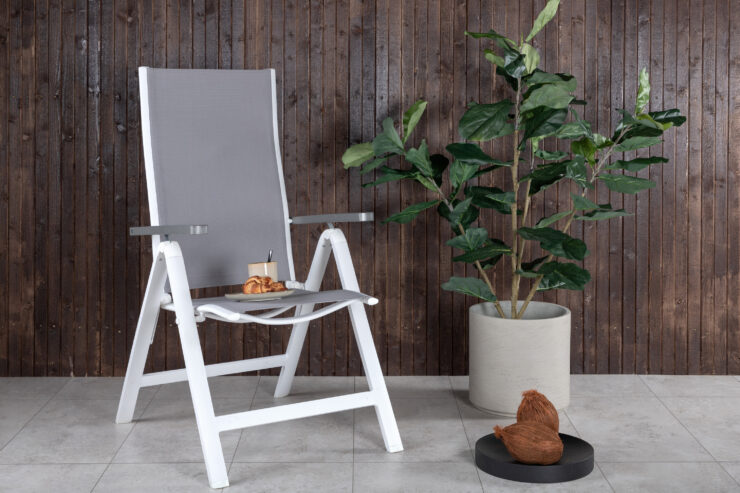Albany – Chaise réglable – Gris, Blanc – 67 x 110 x 59 cm