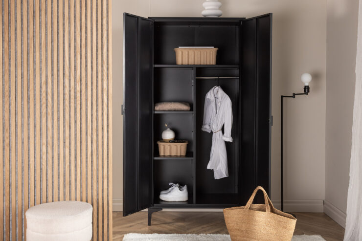 Piring – Wardrobe – Noir – 45 x 183 x 85 cm