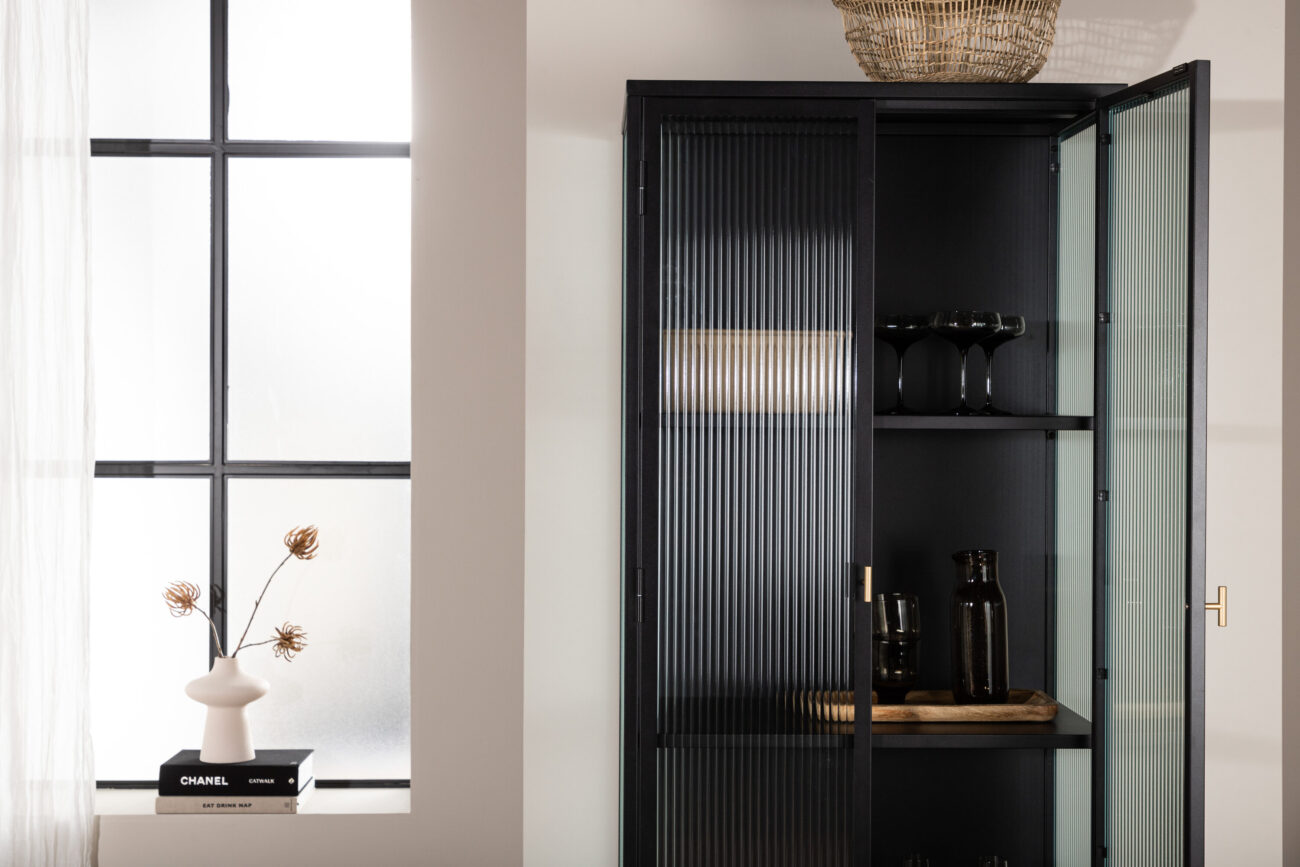 Garis – Meuble de rangement – Noir – 40 x 160 x 70 cm