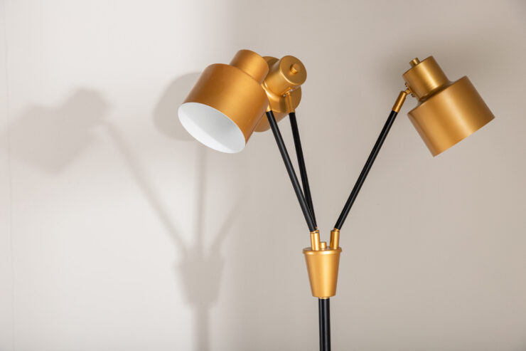 Vifta – Lampadaire – Noir, Doré – 75 x 178 x 33 cm
