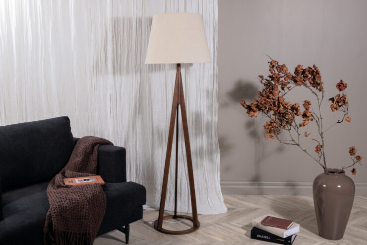 Kona – Lampadaire – Beige, Marron – 51 x 160 x 51 cm