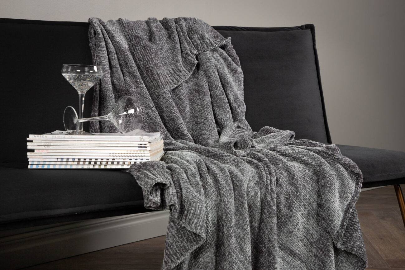Ally – Plaid – Blanc, Gris foncé – 170 x 130 cm
