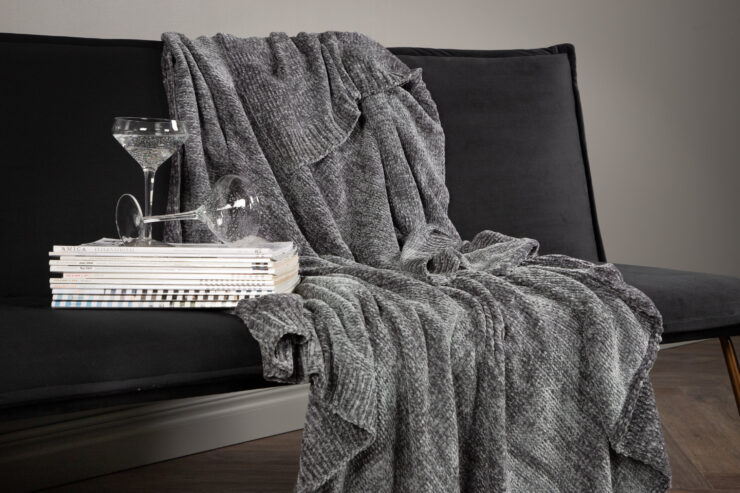 Ally – Plaid – Blanc, Gris foncé – 170 x 130 cm