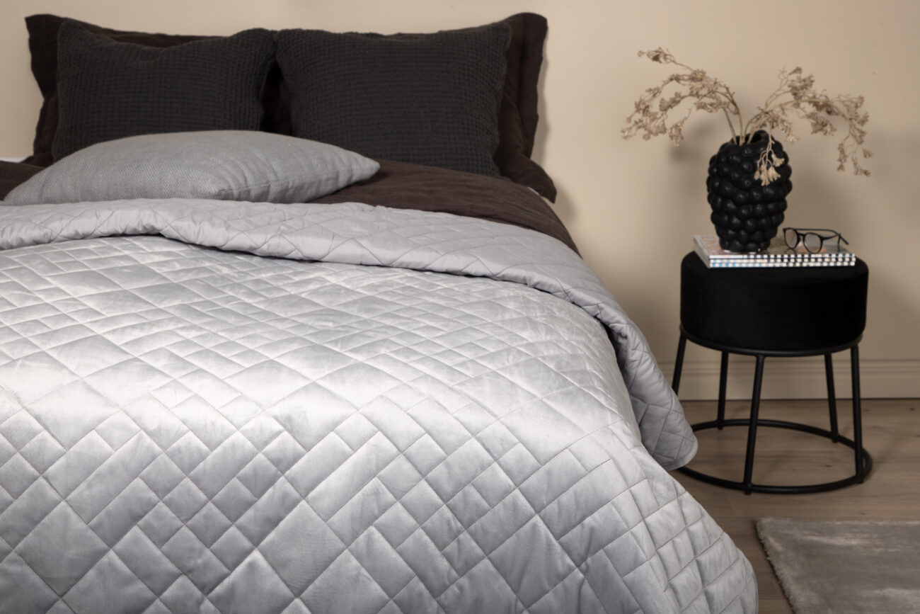 Jilly – Linge de lit – Gris clair – 260 x 260 cm