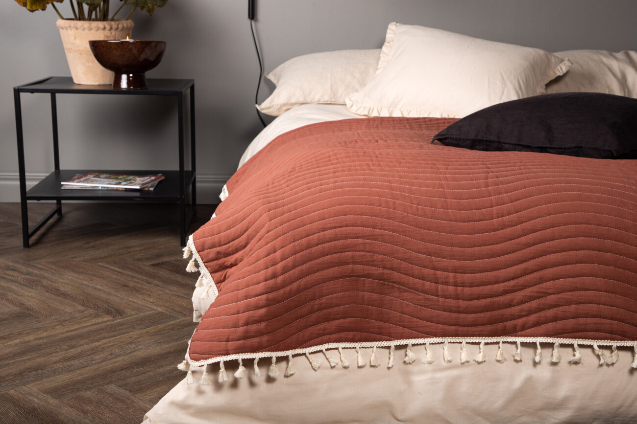 Lias – Linge de lit – Blanc cassé, Orange rouille – 260 x 260 cm
