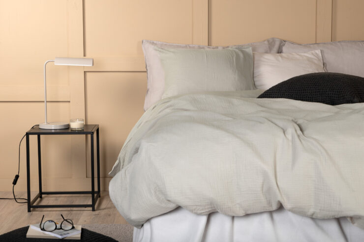 Mila – Linge de lit – Gris clair – 200 x 150 cm