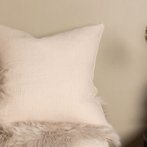 Tyra – Housse de coussin – Beige – 60 x 60 cm