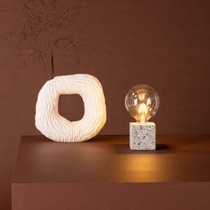 Rilche – Lampe à poser – Blanc – 9 x 9 x 9 cm