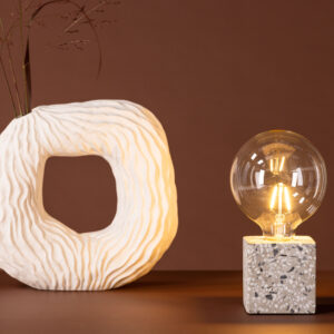 Rilche – Lampe à poser – Blanc – 9 x 9 x 9 cm