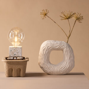 Rilche – Lampe à poser – Gris – 9 x 9 x 9 cm