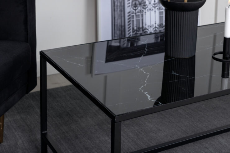 Dipp – Table basse – Noir, Doré – 130 x 60 cm