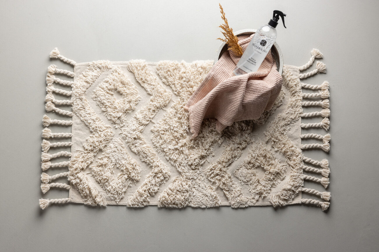 Hilma – Tapis de bain – Blanc cassé – 80 x 50 cm