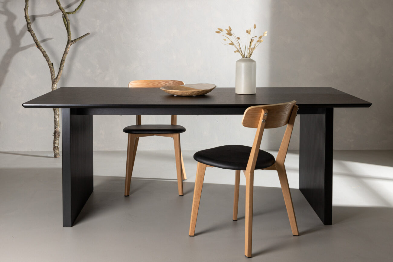 Vail – Table à manger rectangulaire – Noir – 200 x 100 cm