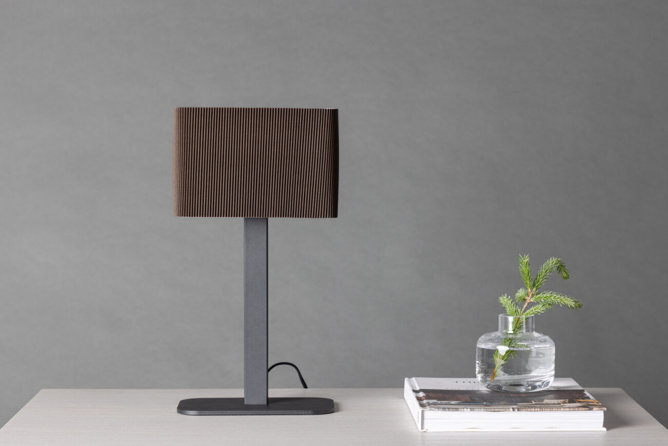 Idre – Lampe à poser – Noir, Moka – 12 x 39 x 20 cm
