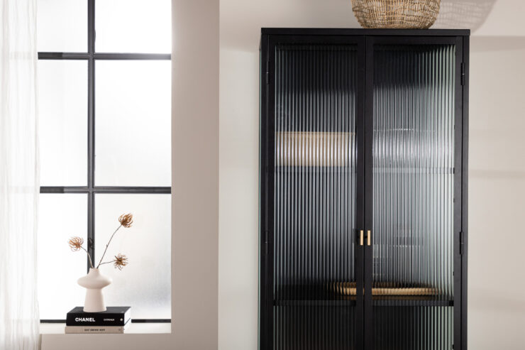 Garis – Meuble de rangement – Noir – 40 x 160 x 70 cm