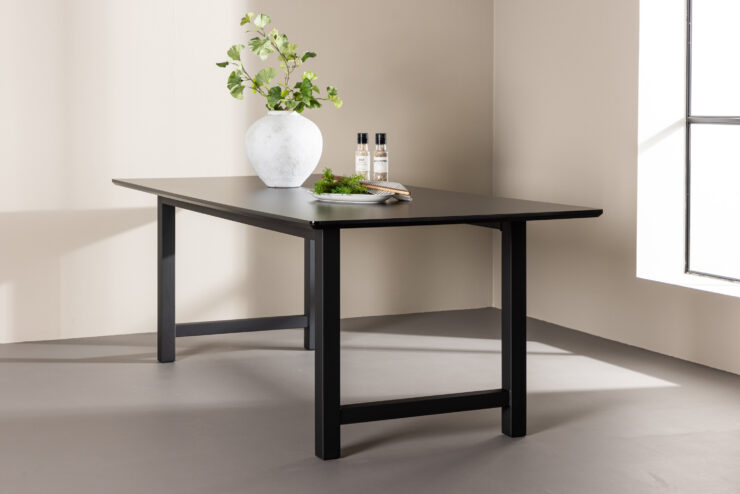 Count – Table à manger rectangulaire – Noir – 220 x 100 cm