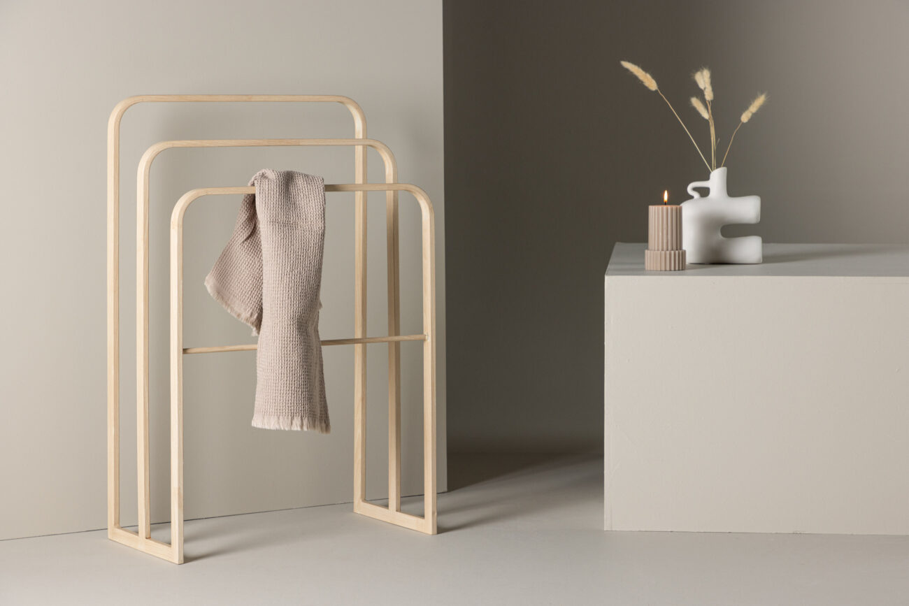 Drammen – Porte-manteau – Blanchi – 30 x 85 x 54 cm