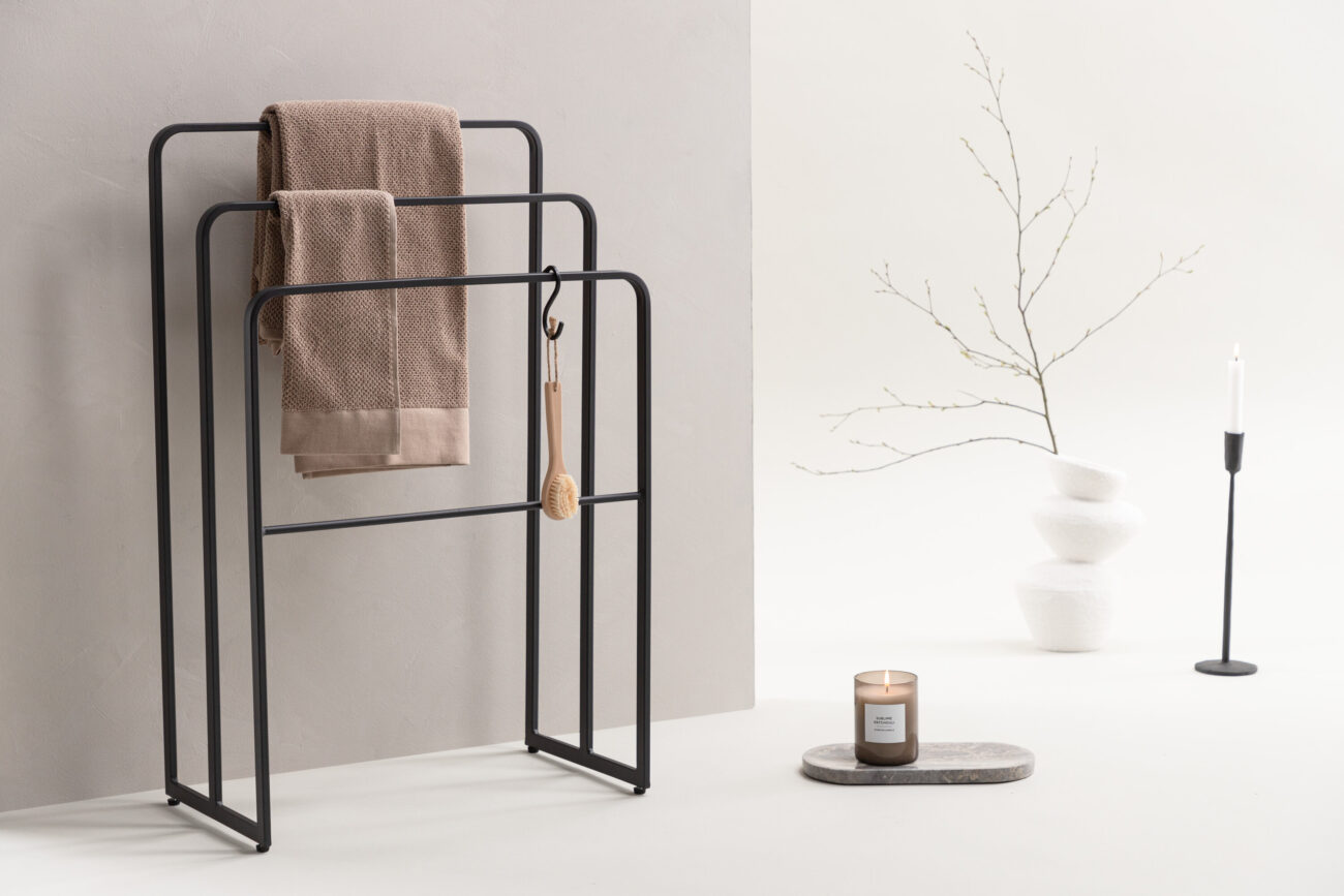 Drammen – Porte-manteau – Noir – 30 x 84 x 54 cm
