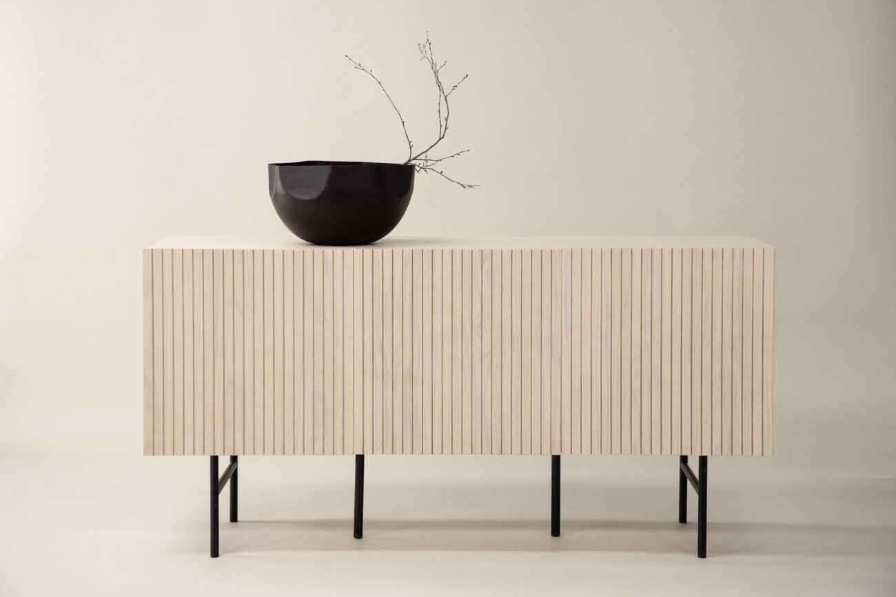 Björkön – Meuble de rangement – Noir, Blanchi – 42 x 75 x 150 cm