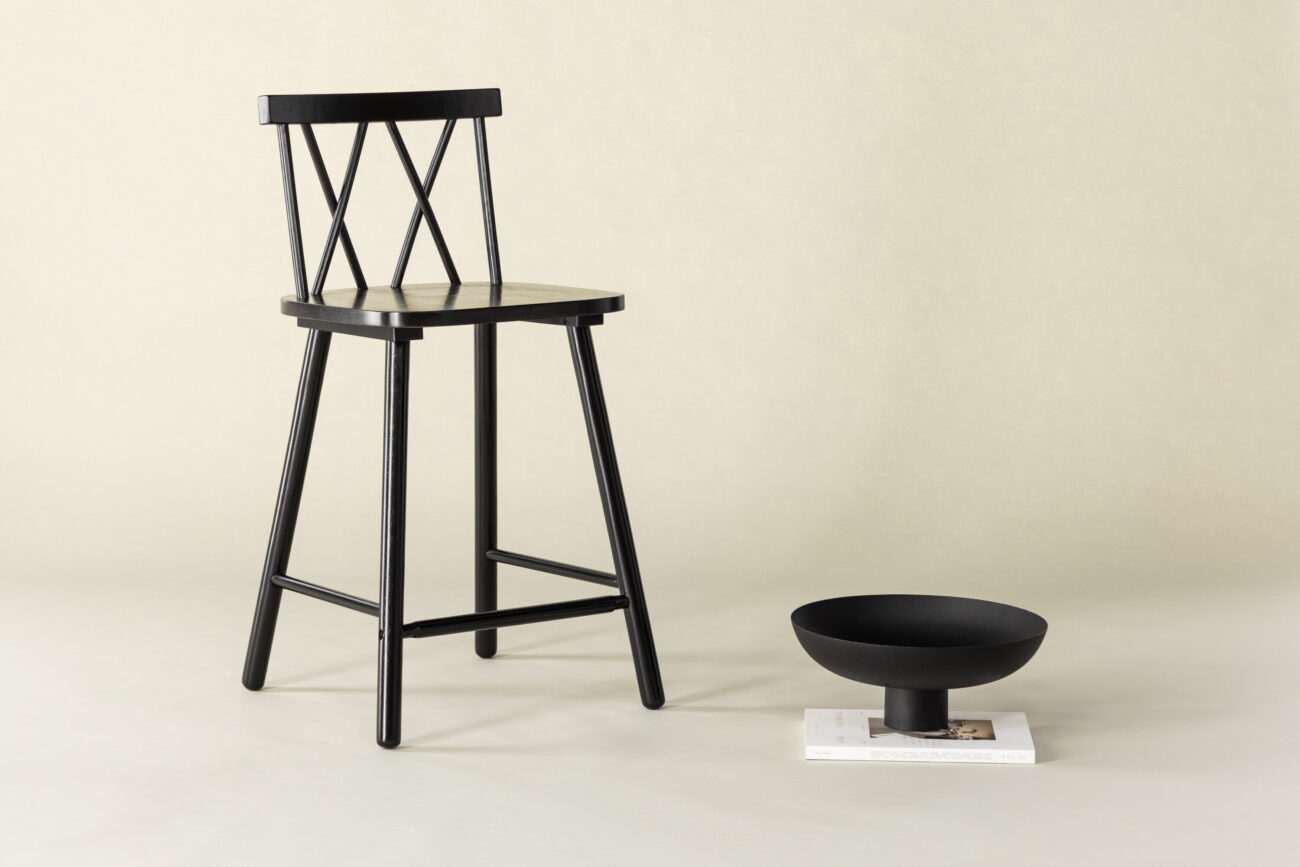 Mollöström – Chaise de bar – Noir – 44 x 90 x 43 cm