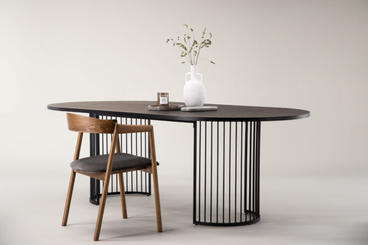 Hamneskär – Table à manger ovale – Noir – 220 x 110 cm