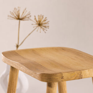 Orust – Stool – Blanchi, Naturel – 31 x 44 x 45 cm