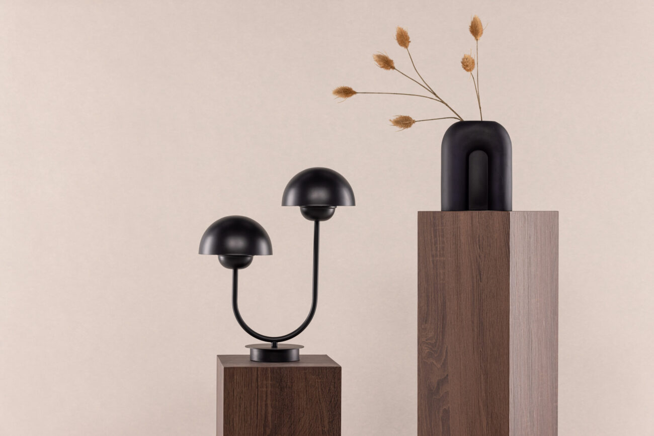 Lyckorna – Lampe à poser – Noir – 32 x 38 x 15 cm