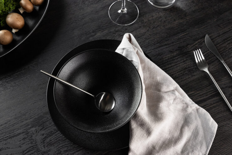 Wabi Sabi – Arts de la table – Noir – ⌀18 cm