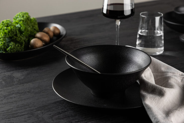 Wabi Sabi – Arts de la table – Noir – ⌀18 cm