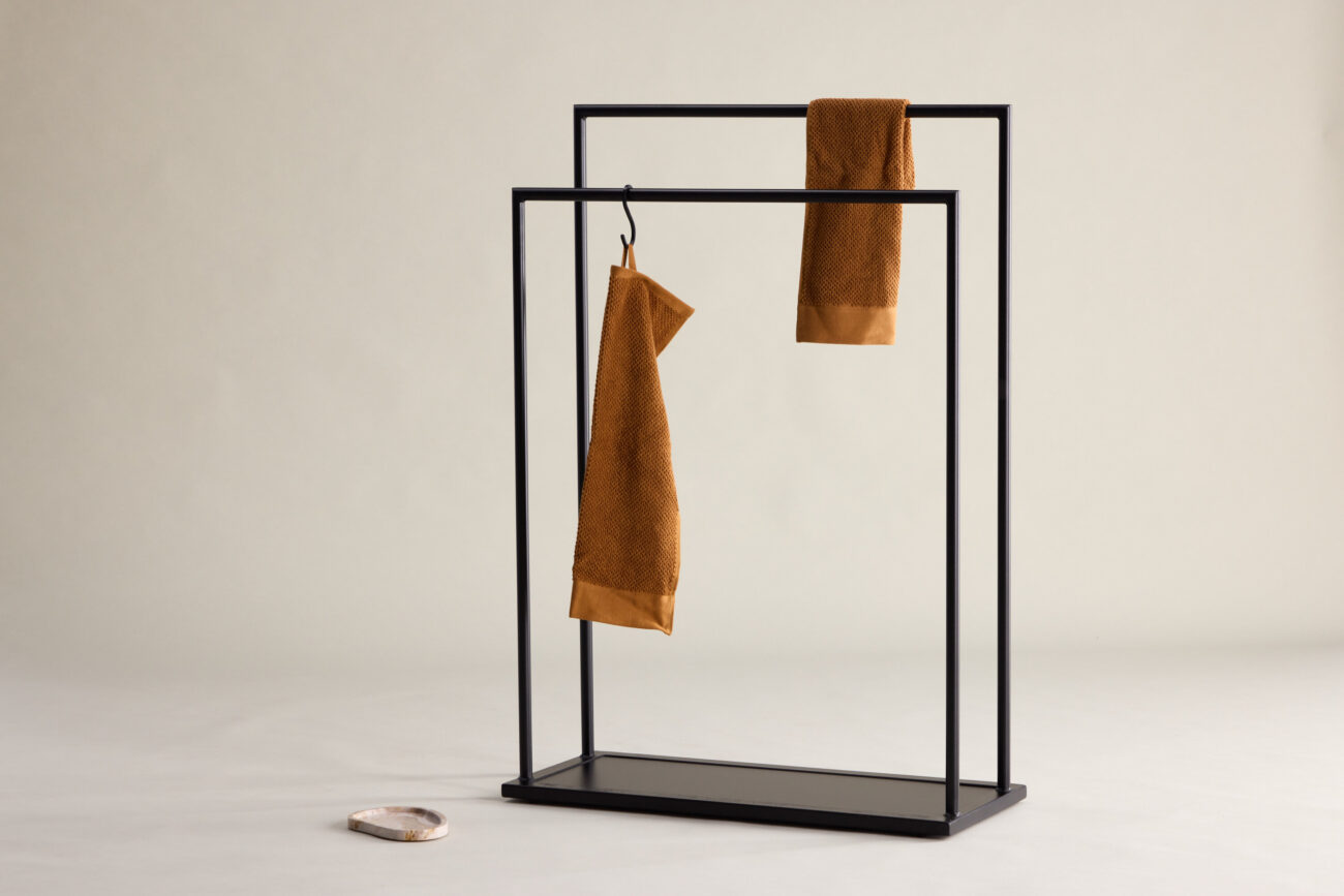 Alva – Porte-manteau – Noir – 100 x 70 x 30 cm