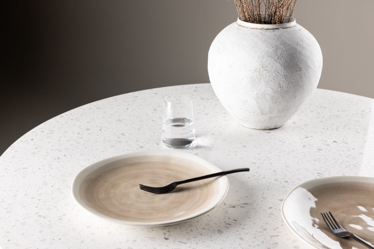 Jublie – Arts de la table – Beige – ⌀28 cm