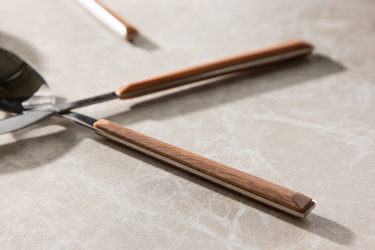 Jublie – Arts de la table – Argenté, Marron