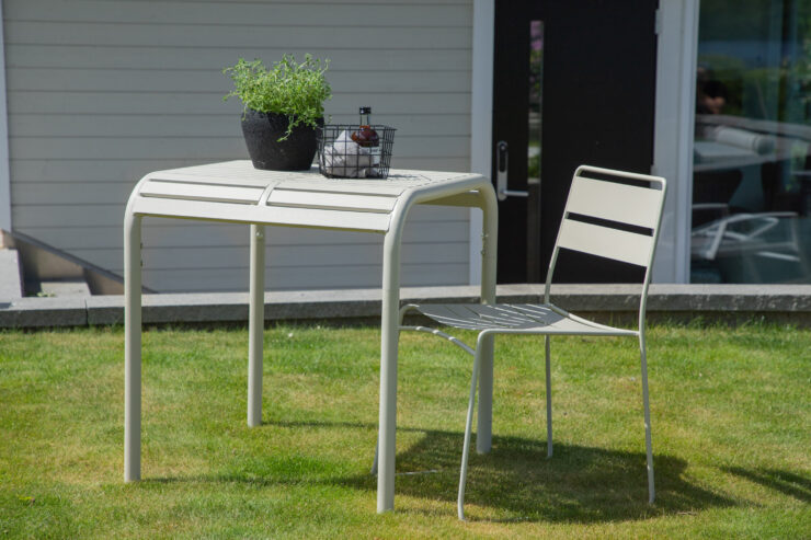 Borneo – Table de café – Beige – 70 x 70 cm