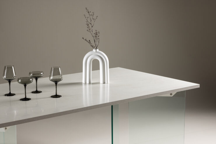 Ester – Table à manger rectangulaire – Gris clair, Transparent – 180 x 90 cm