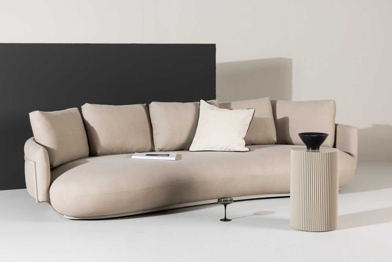 Stellar – 4-Seat Sofa – Beige – 113 x 58 x 275 cm
