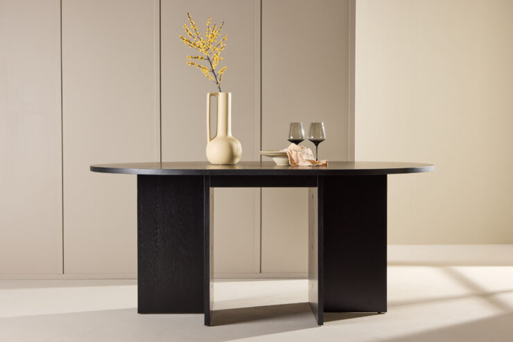 Strada – Table à manger rectangulaire – Noir – ⌀120 cm