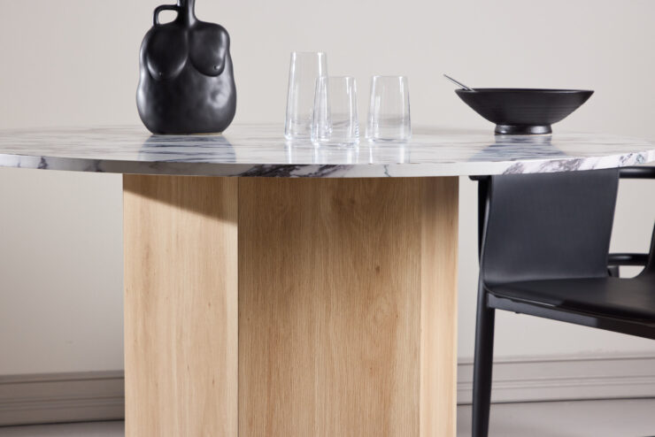 Tekla – Table à manger ronde – Naturel, Gris clair – ⌀120 cm