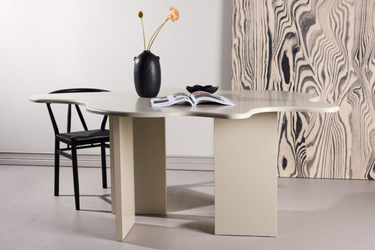 Flower – Table à manger ovale – Beige – 190 x 123 cm