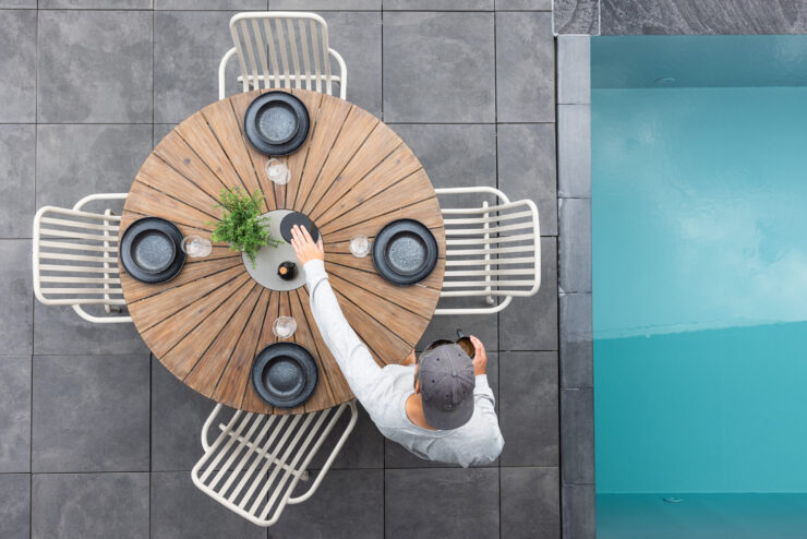 Rosario – Table à manger ronde – Marron – ⌀140 cm