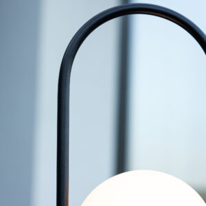 Colie – Lampe à poser – Noir, Blanc – ⌀19 cm