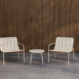 Minos – Salon lounge – Beige – Table : ⌀50cm, Chaise : 70 x 74,5 x 70 cm