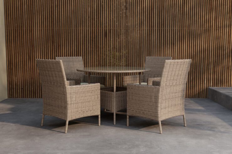 Lefkas – Ensemble repas – Marron, Transparent – Table : ⌀110cm, Chaise : 60 x 90 x 60 cm