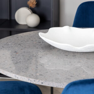 Razzia, Polar – Ensemble repas rond – Gris – Table : ⌀106 Chaise : 52 x 86 x 44 cm