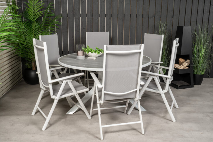 Parma, Break – Ensemble repas – Gris – Table : ⌀140 Chaise : 62 x 107,5 x 55 cm