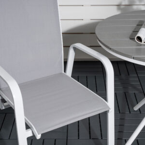 Parma, Copacabana – Ensemble repas – Blanc – Table : ⌀90 Chaise : 65 x 110 x 56,5 cm