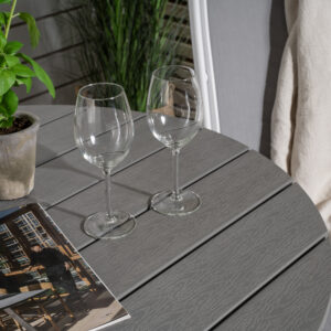 Parma, Albany – Ensemble repas – Blanc – Table : ⌀90 Chaise : 73 x 108 x 59 cm